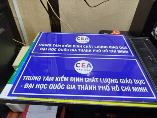 Bảng Hiệu Mica Phát Sáng