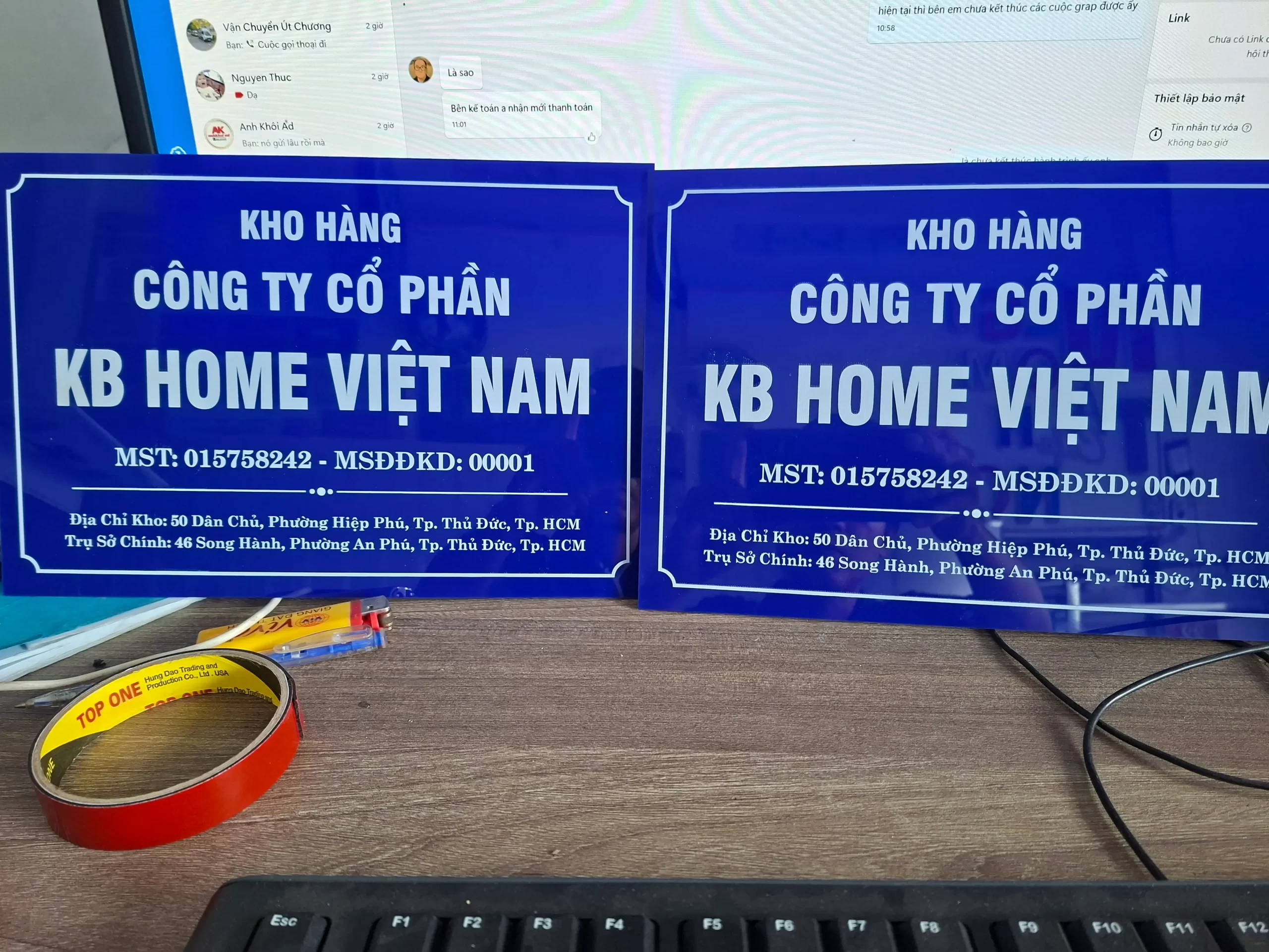 Bảng hiệu mica in Uv