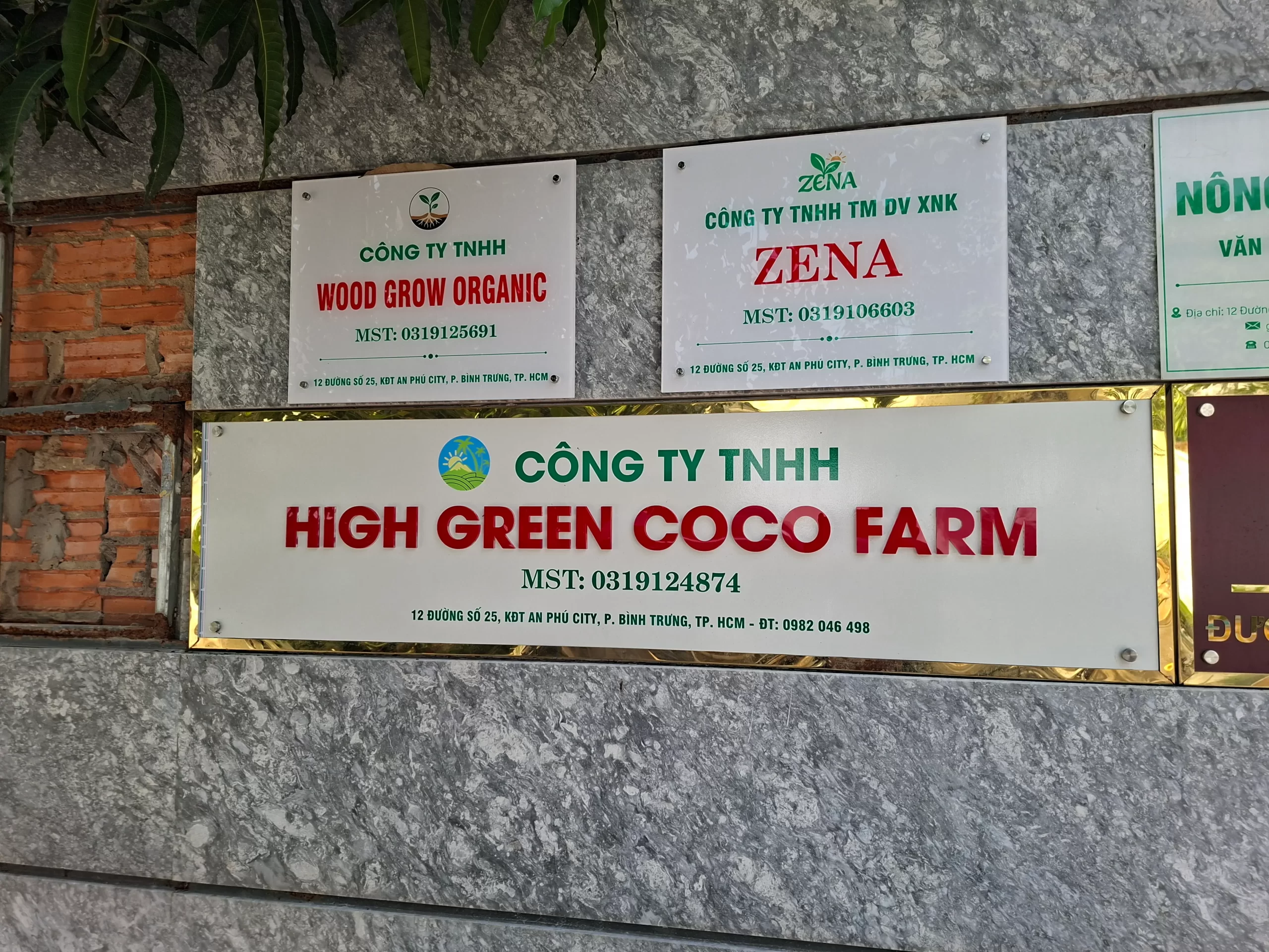 In bảng hiệu tại Thủ Đức