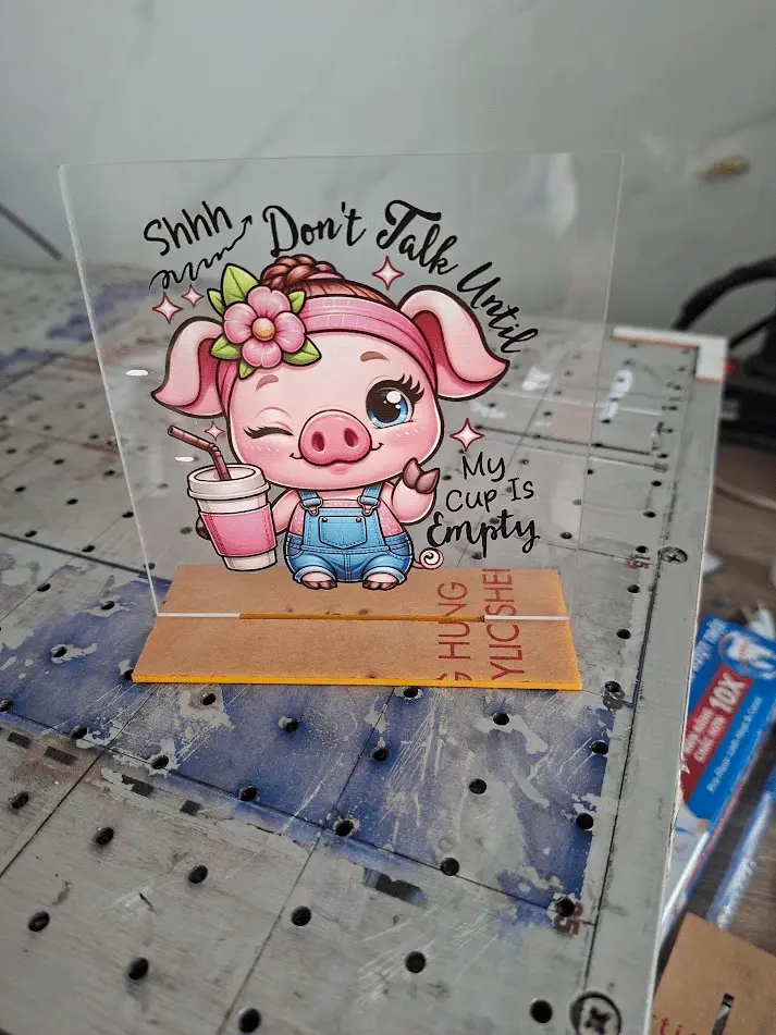 In ngược trên mica trong