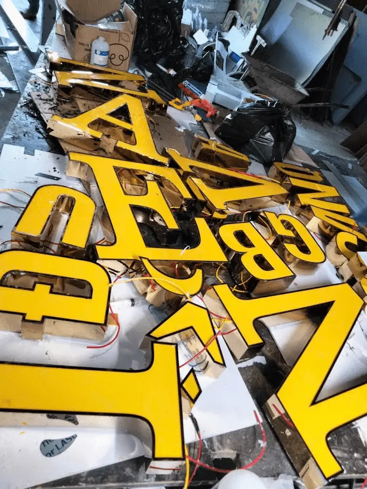 địa chỉ thi công bảng hiệu chữ nổi tại quận 9