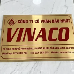 Bảng hiệu inox ăn mòn vàng xước