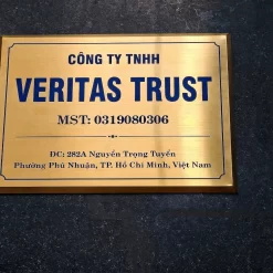 Bảng tên công ty inox vàng in uv