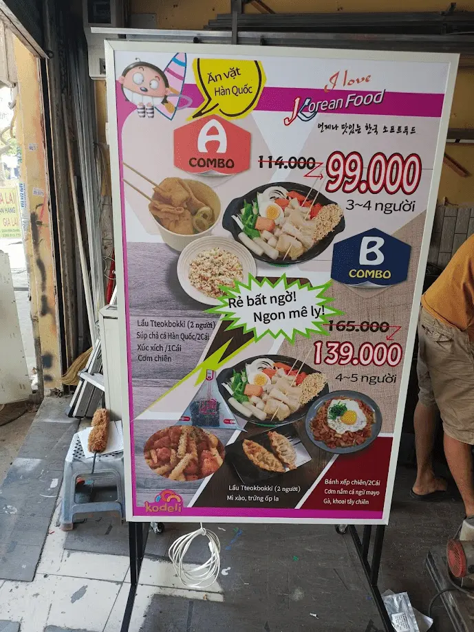 Hộp đèn quảng cáo nhà hàng 